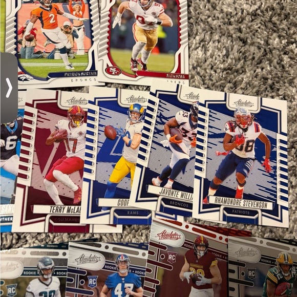 Lot of 110 Panini Absolute Football cards 2019-2025 with rookies and inserts - Picture 9 of 11